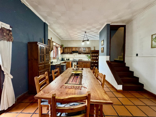 Suipacha 2800 - Casa De 3 Dormitorios En Venta Con Pileta - Rosario, Parque Casado