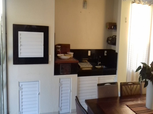 Imagem 15 de 18 de Casa Com 01 Suíte + 02 Dormitórios, Espaço Gourmet, 03 Vagas De Garagem, Centro, Camboriú, Sc. - Ca00001 - 32829545