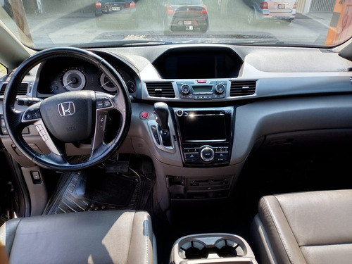 Imagen 8 de 15 de Honda Odyssey Touring 2015
