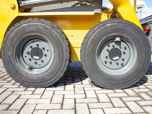 Imagem 8 de 15 de Mini Carregadeira Wacker Neuson 701s - 2012=liugong, Mustang