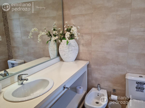 Venta Casa 2 Dormitorios Barrio Privado Parque Pinares, Punta Del Este