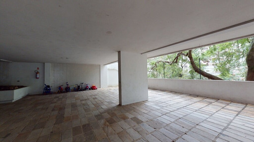 Apartamento À Venda No Bairro Lagoa - Rio De Janeiro/rj - O-11527-21101