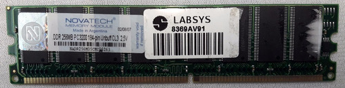 Memoria Ddr Novatech 256mb Pc-3200 400mhz 8 Chips 12