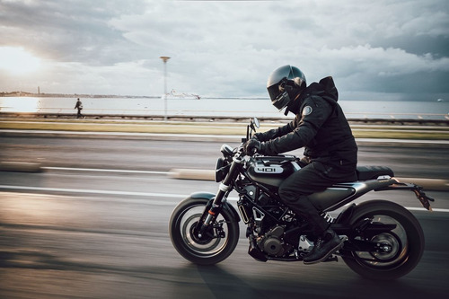 Imagen 10 de 15 de Husqvarna Svartpilen 401 Oferta + 18 Cuotas Sin Interes