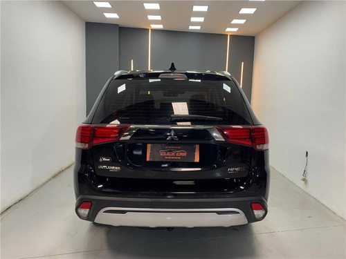 Mitsubishi Outlander 2.2 MIVEC DI-D DIESEL HPE-S AWD AUTOMÁTICO