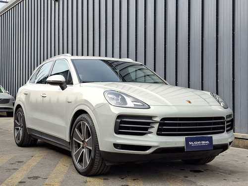 Porsche Cayenne 2022