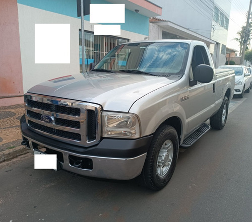 Ford F-250 3.9 Xlt 4x2 2p