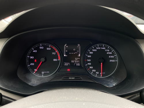 Imagen 12 de 17 de Seat Leon Reference Hb Mt 2016 - 1600cc