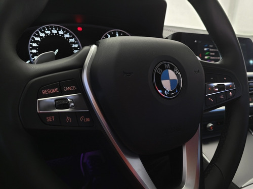 Imagem 7 de 18 de Bmw 320i 2020