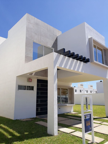 Se Vende Casa Modelo Noni En Jardines Del Sur 6
