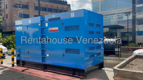 Erika Armeya Alquila, Oficina Con Planta Electrica En La Zona Del Este De Barquisimeto. Flex: 25-14199