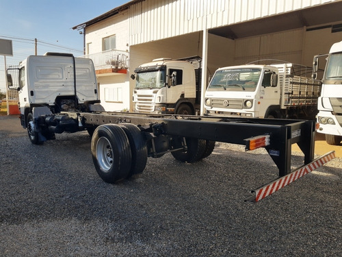 Imagem 4 de 13 de Mercedez Benz Mb Atego 1729