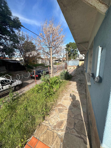 Atención Inversores! Vendo Dos Propiedades De Más De 300m2 Prox Carlos María Ramirez Y Manuel Herrera Y Obes