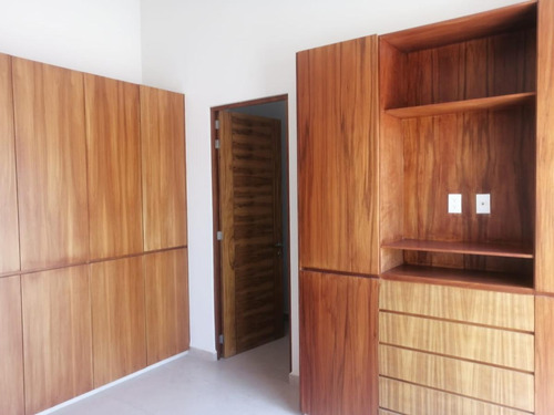 Imagen 9 de 15 de ¡¡¡ Oportunidad ¡¡¡ Casa En Venta Fraccionamiento Mayorazgo León Gto.