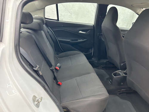 Chevrolet Onix plus 1.0 Lt 4p