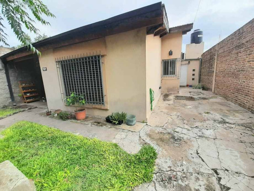 Imagen 3 de 14 de Chalet En Venta En Ituzaingo Norte