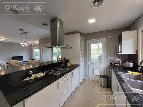 Imagen 6 de 22 de Casa En Venta De 5 Ambientes En Fincas De Hudson Con Pileta