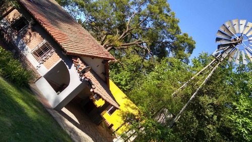 Casa Quinta En Barrio Santa Brígida Lote 1380 Mts Piscina