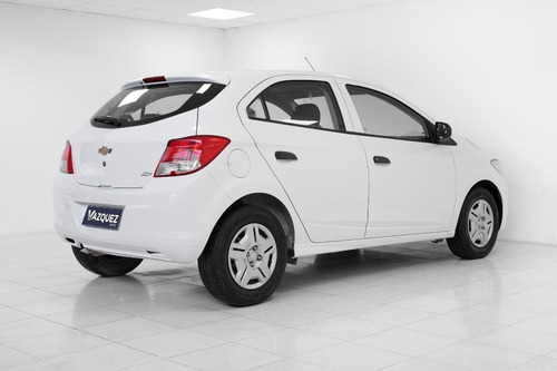Imagen 5 de 14 de Chevrolet Onix 1.4 Ls Joy+ 2017