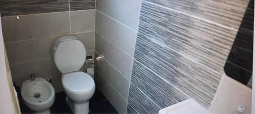 Imagen 14 de 20 de Se Vende Casa En Edificio De Época Reformado, Muy Seguro!