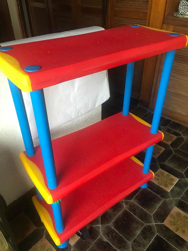 Mueble Plástico Rojo, Azul Y Amarillo