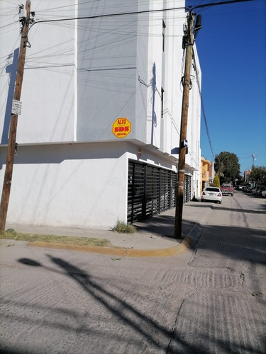 A Unos Pasos De Plaza Sendero, Departamento  En Venta En Pra