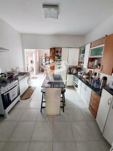 Imagem 5 de 15 de Casa 5 Dormitórios Para Locação Anual Em Balneário Camboriú - 5921
