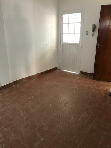Imagen 3 de 10 de Casa En Venta En La Plata
