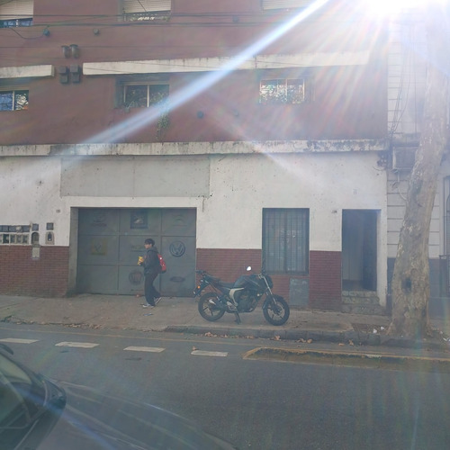 Pequeño Deposito, Taller O Local