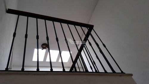 Imagen 4 de 12 de Edificio De Años En El Corazón De La Ciudad Vieja