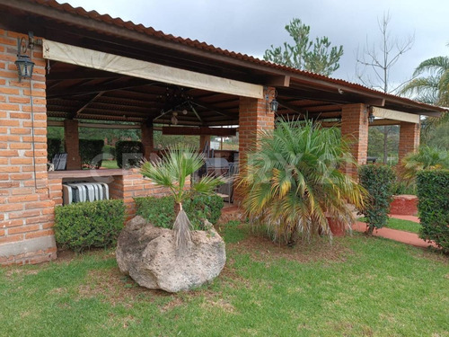 Inmueble Comercial En Venta, En Arandas, Jalisco.