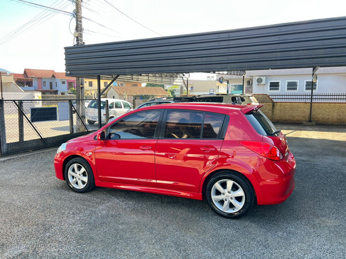 Nissan Tiida Sedan 1.8 Flex Aut. 4p