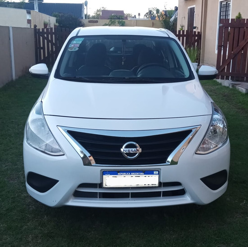 Nissan Versa 1.6 Sense