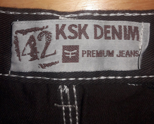 Jean Marca Kosiuko C/spandex Marrón Para Hombres Talle 42