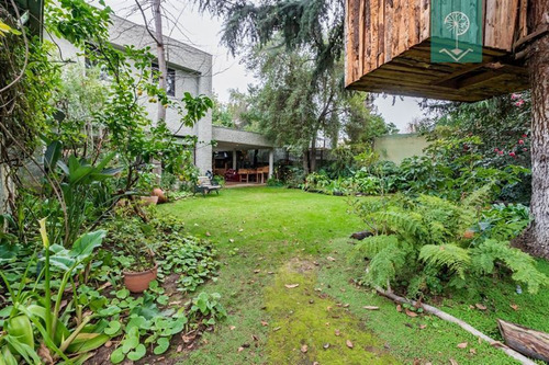 Venta Casa 6 Dormitorios 4 Baños En Cerro Calan, Las Condes