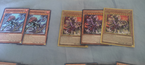 Yu-gi-oh Base Deck Dinosaurio