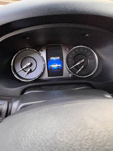 Imagen 20 de 25 de Toyota Hilux 2022 2.8 Cd Srx 177cv 4x4 At Madero Motors