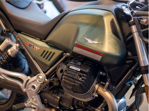 Imagen 22 de 25 de Moto Guzzi V85 Tt Verde Entrega Inmediata