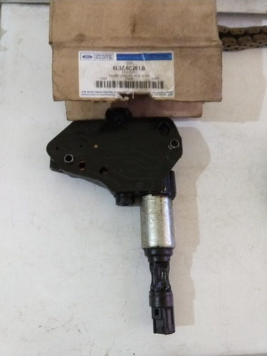 Imagen 2 de 5 de Selenoide Vct Derecho Ford Explorer Fx4 Expedition5.4 4.6 3v