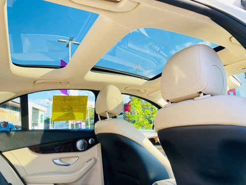 Imagen 5 de 15 de Mercedes Benz C300 4matic
