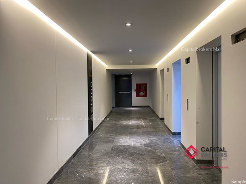 Departamento Amplio De Lujo, Zona Puerta De Hierro West Point