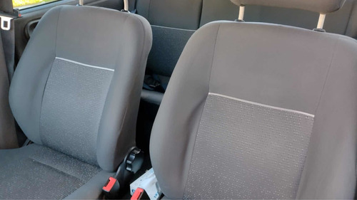 Imagen 8 de 13 de Chevrolet Classic 2014 1.4 Ls Abs Airbag