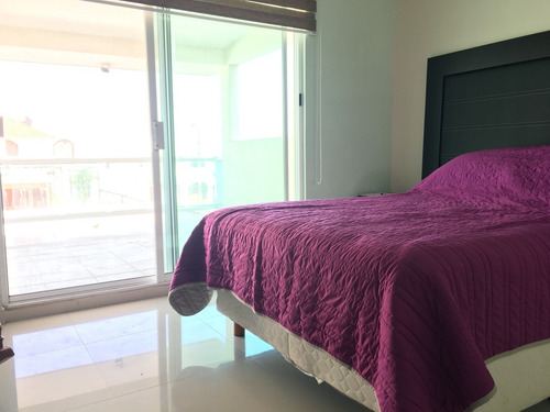 Imagen 14 de 14 de Casa De Dos Pisos Con Alberca, 3 Recamaras Y 5 Baños.