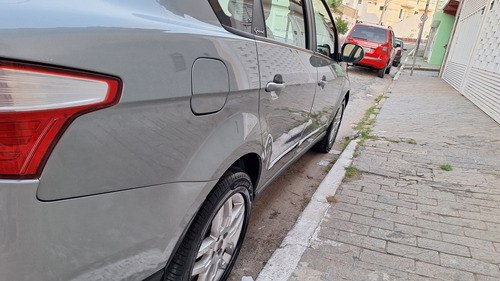 Fiat Grand Siena 1.6 16v Essence Flex Dualogic 4p