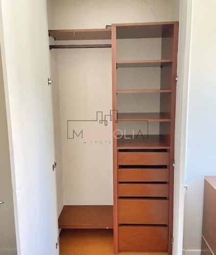 Departamento En Venta De 2 Dorm. En Las Condes