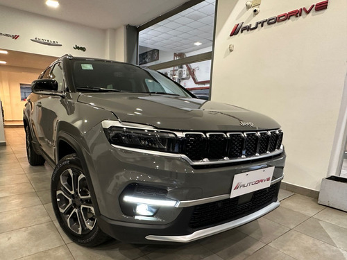 Imagen 10 de 25 de Jeep Commander H