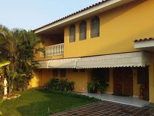 Imagen 2 de 30 de Casa En Venta Zona Este , Barquisimeto, Amplia, Moderna, Conjunto Cerrado. Contacto 0424-5620928 Flex 22-9792 Z10