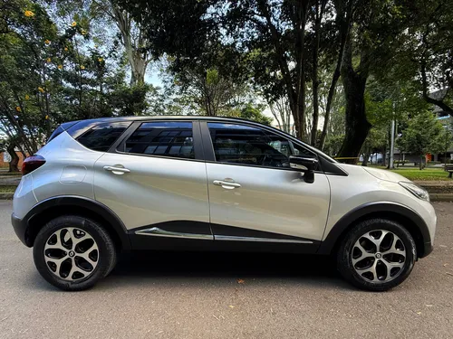 Renault Captur 2.0 Intens Automática