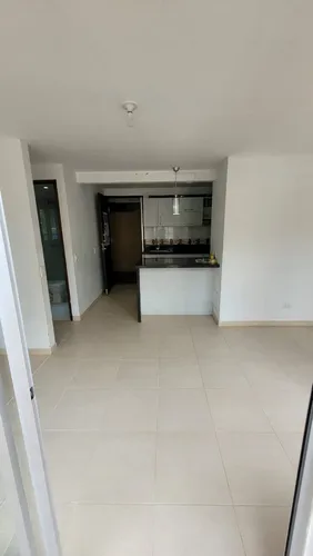 Apartamento Piso 16 En Cerro Azul.