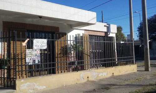 Imagen 1 de 23 de Casa - Villa Corina